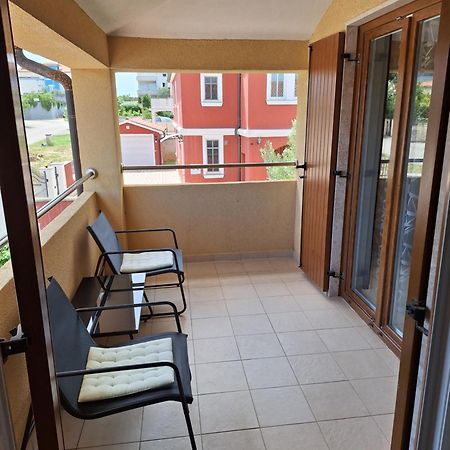 Apartment Marta Banjole Exterior photo